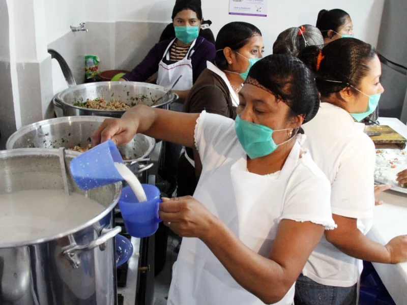 Lanzan licitación para la adquisición de equipamiento para espacios alimentarios de Puebla  
