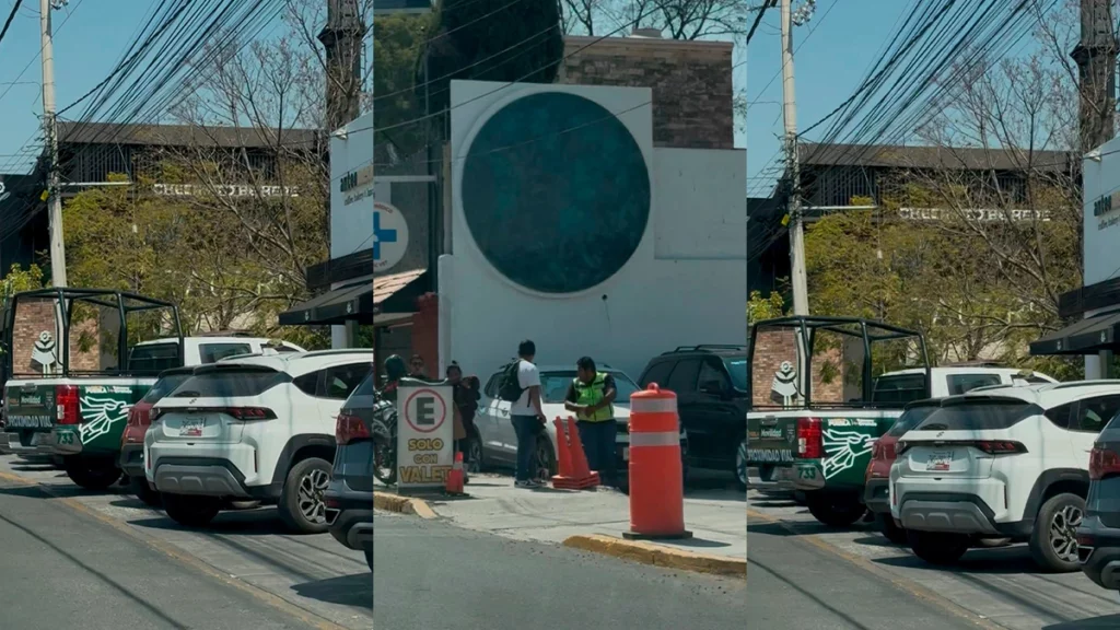 Los inconformes se plantaron en el cruce de la Calzada Zavaleta y Camino Real para alzar la voz contra la ciclovía.