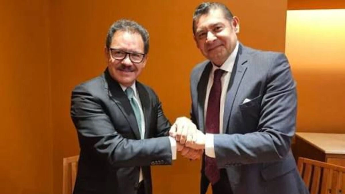 El gobernador Alejandro Armenta condena el nepotismo y ofrece disculpas a su familia