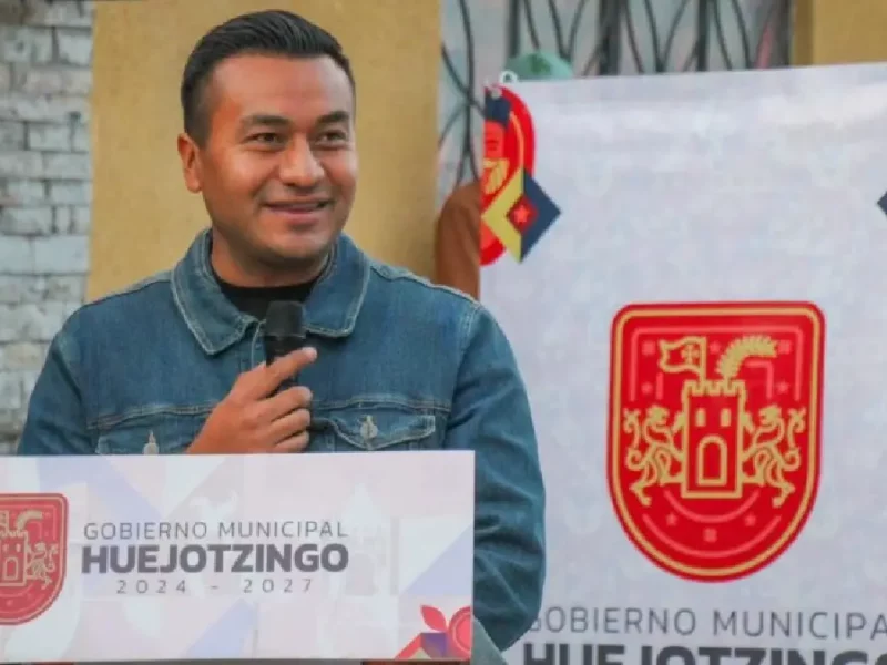 Roberto Solís continúa la transformación de Huejotzingo; entrega drenaje sanitario en el tercer barrio