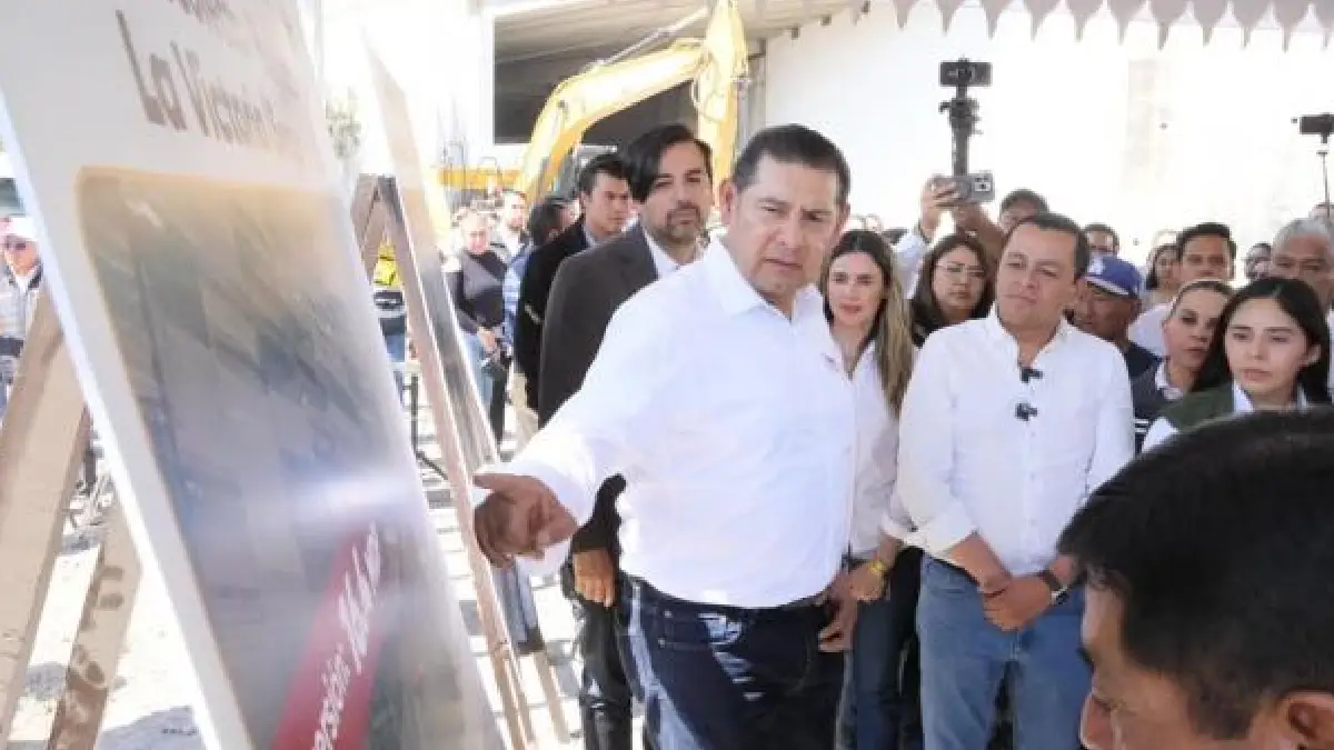 Gobierno estatal mejora calidad del agua con obra de saneamiento del Atoyac