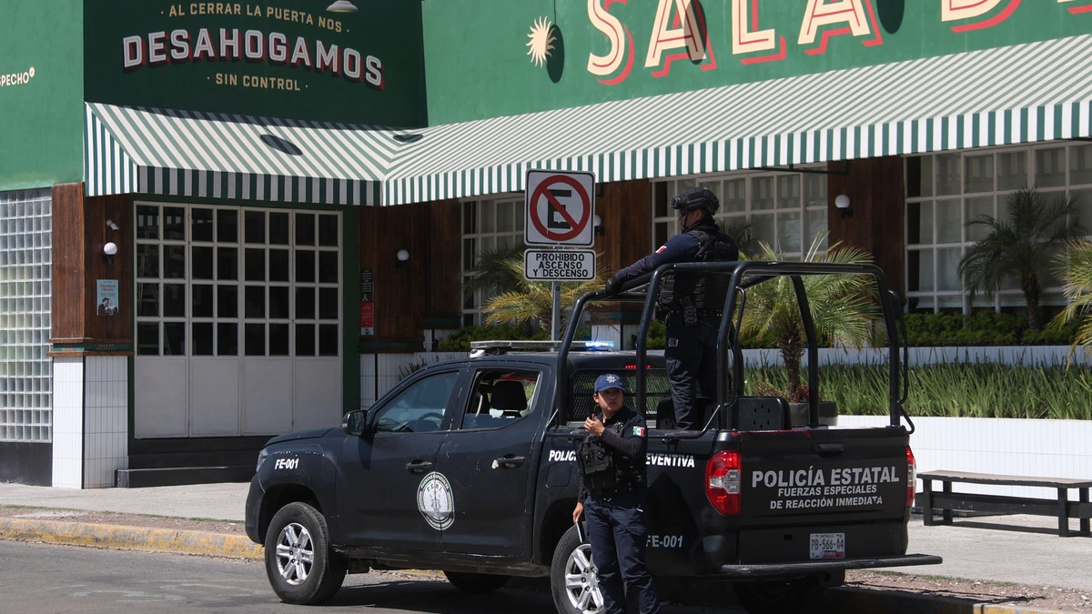 MC presenta iniciativa para reforzar seguridad en bares de Puebla 