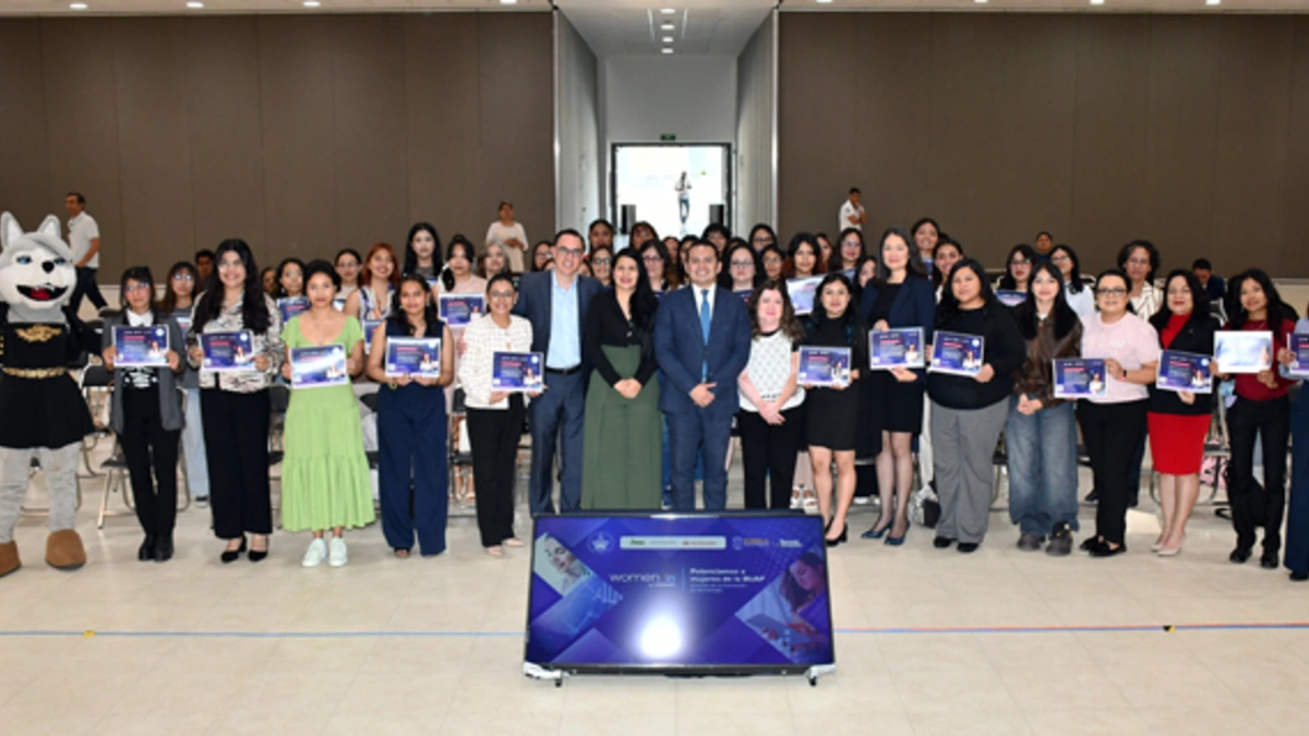 Impulsa BUAP la incursión de mujeres en la tecnología