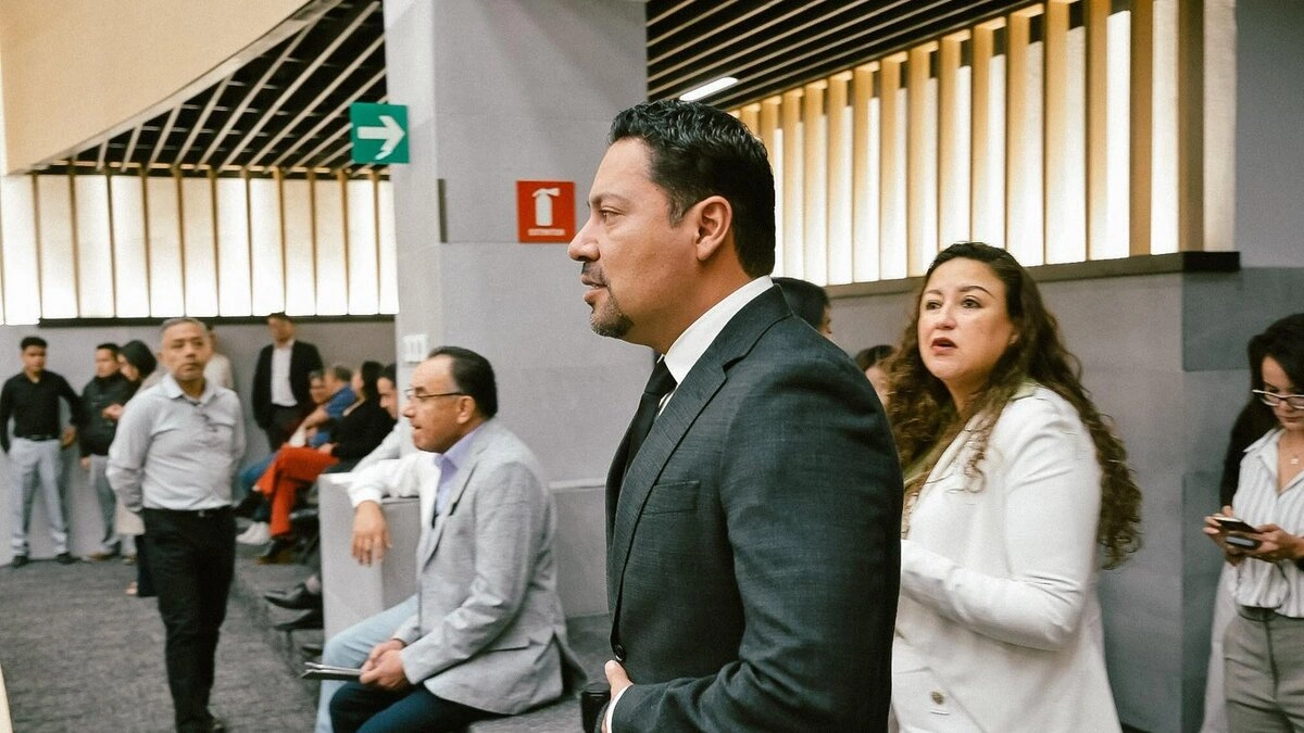 Andrés Villegas pide no politizar el caso de Sala de Despecho Puebla 