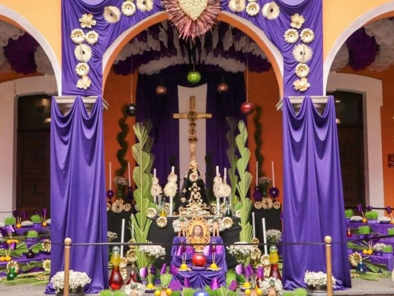Visita en Puebla el Altar de Dolores, una exposición con 50 años de tradición
