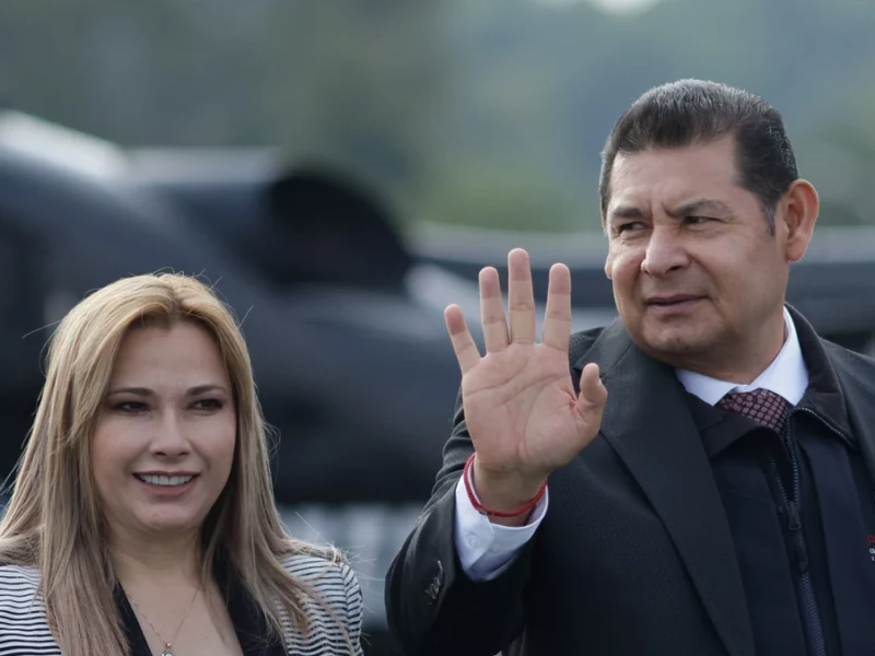 Anuncia Armenta programa de radio y TV para recibir denuncias ciudadanas 