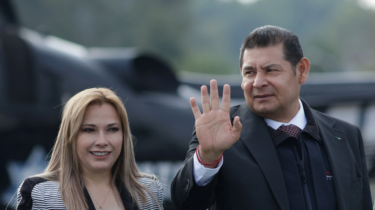 Anuncia Armenta programa de radio y TV para recibir denuncias ciudadanas 