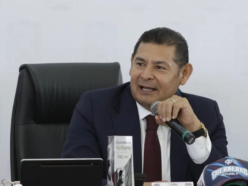 “No sustituyan cercanía con dinero”, pide Armenta a padres por los juniors que se estrellaron en Lomas 
