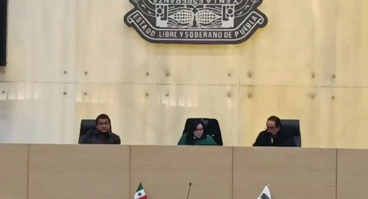 Congreso designa a nuevo presidente del Concejo Municipal de Cuautempan.