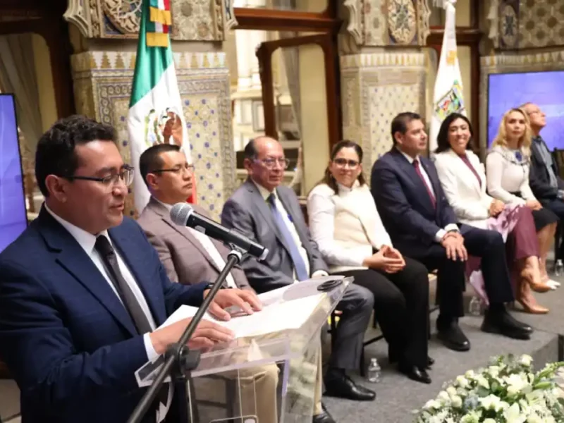 Devela Congreso del Estado placa para nombrar el Salón de Protocolo “Elena Garro” en la Antigua Sede
