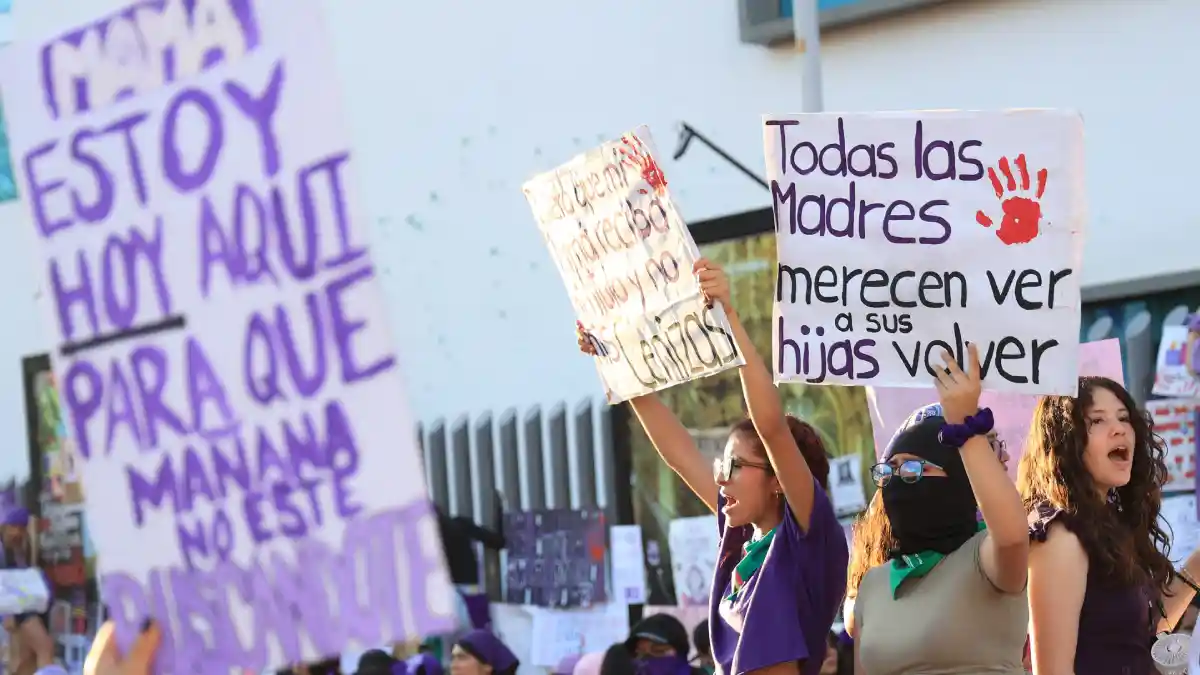 Tres historias de violencia que muestran por qué las mujeres marchan el 8M.