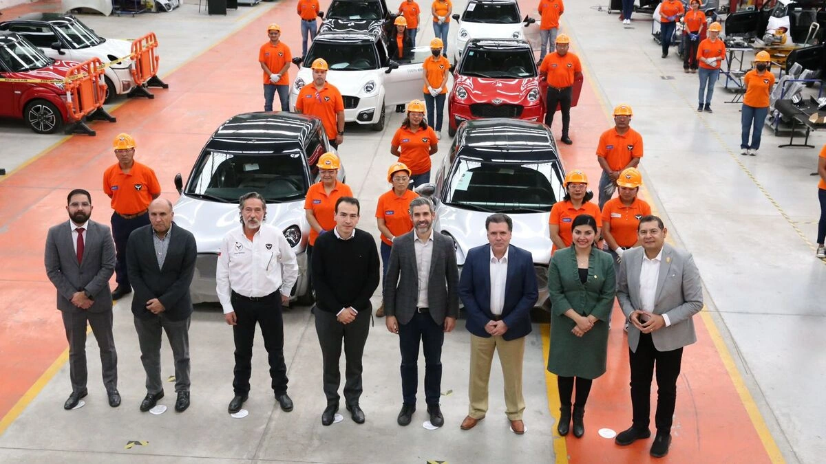 Ensamblaje del auto Olinia se queda en Puebla, confirma Celina Peña