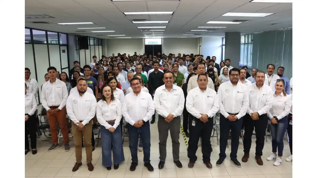 Impulsa Pável Gaspar vinculación con jóvenes de la Mixteca