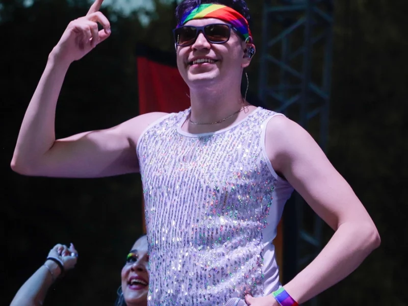 Raymix exhibe a Tonantzin por haber gestionado mal un concierto para el Festival Equinoccio  