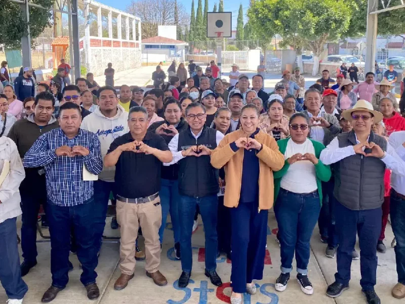 Trabajo de gestión y suma de voluntades permiten el bienestar en San Baltazar Tetela: José Luis Figueroa