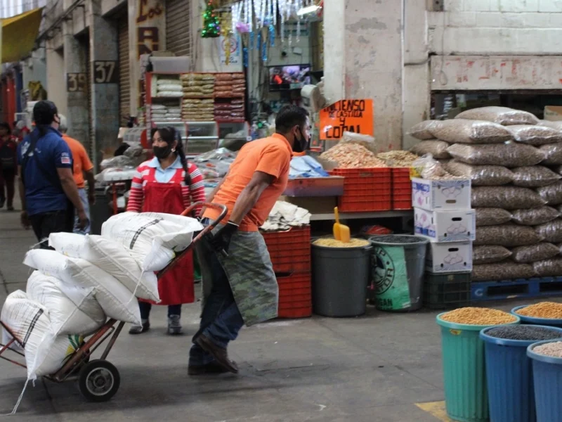 Privan de la libertad a trabajador de la Central de Abasto para robarle 500 mil pesos