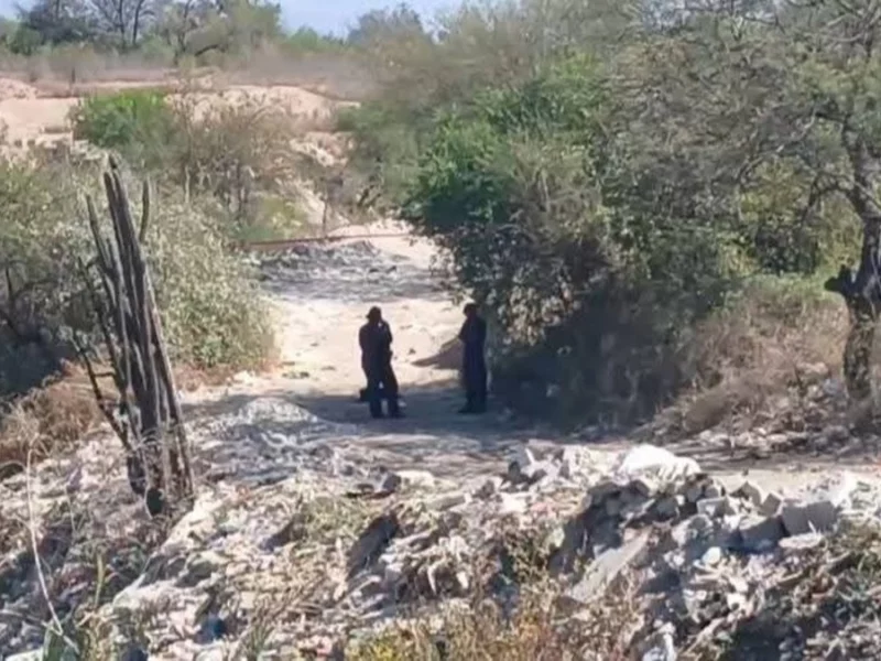 Hallan cuerpo dentro de una bolsa en San Sebastián Zinacatepec
