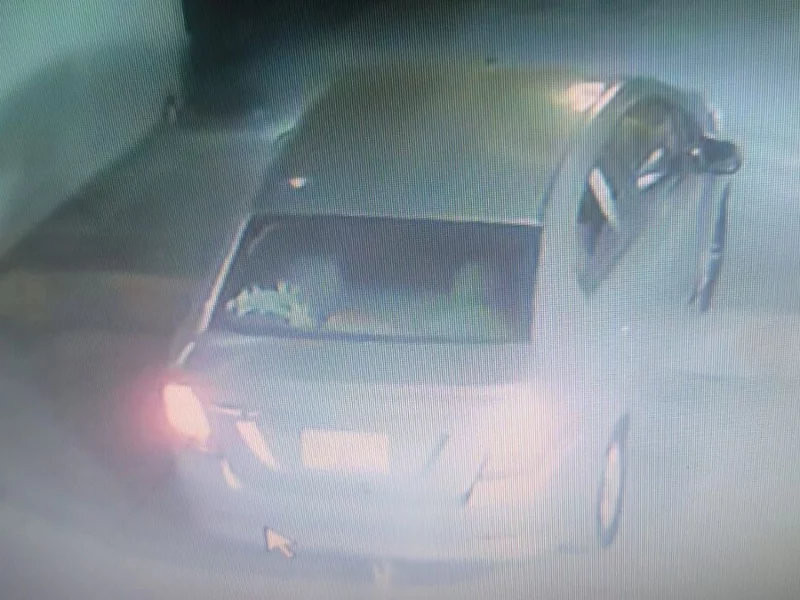 Cuerpo emplayado de Naciones Unidas fue abandonado por un auto color gris  