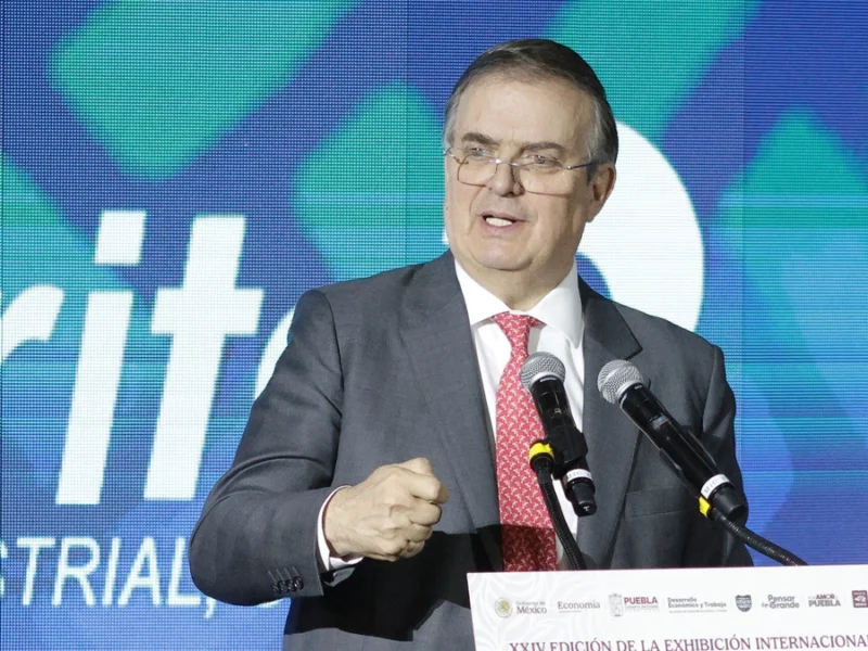 Feria Internacional de la Industria Textil se quedará en Puebla, anuncia Ebrard