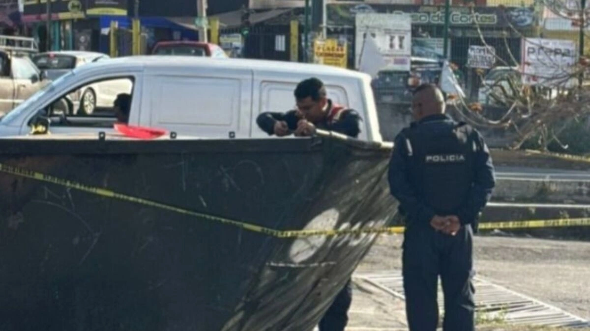 Abandonan feto en un contenedor de basura de Bosques de San Sebastián 