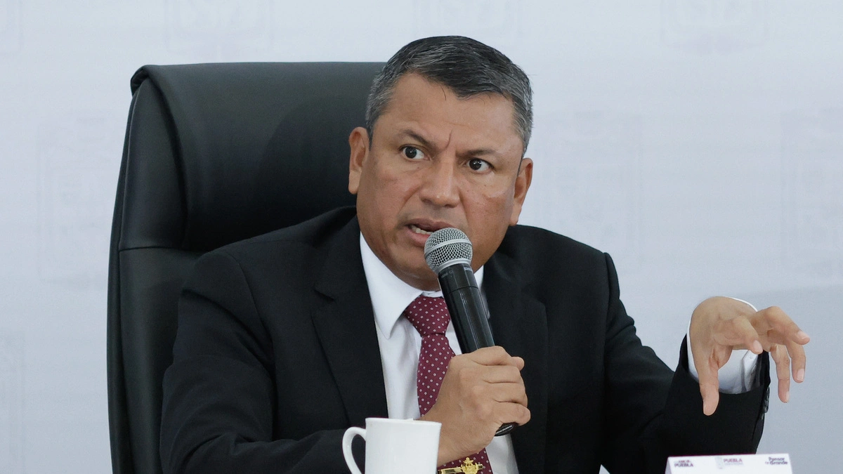 En Puebla, los roba relojes mudaron a la extorsión en chelerías y negocios clandestinos