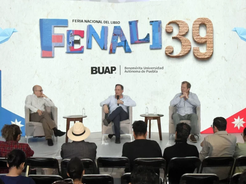 Reúne Fenali BUAP 39 a voces clave de la “Generación del Crack”