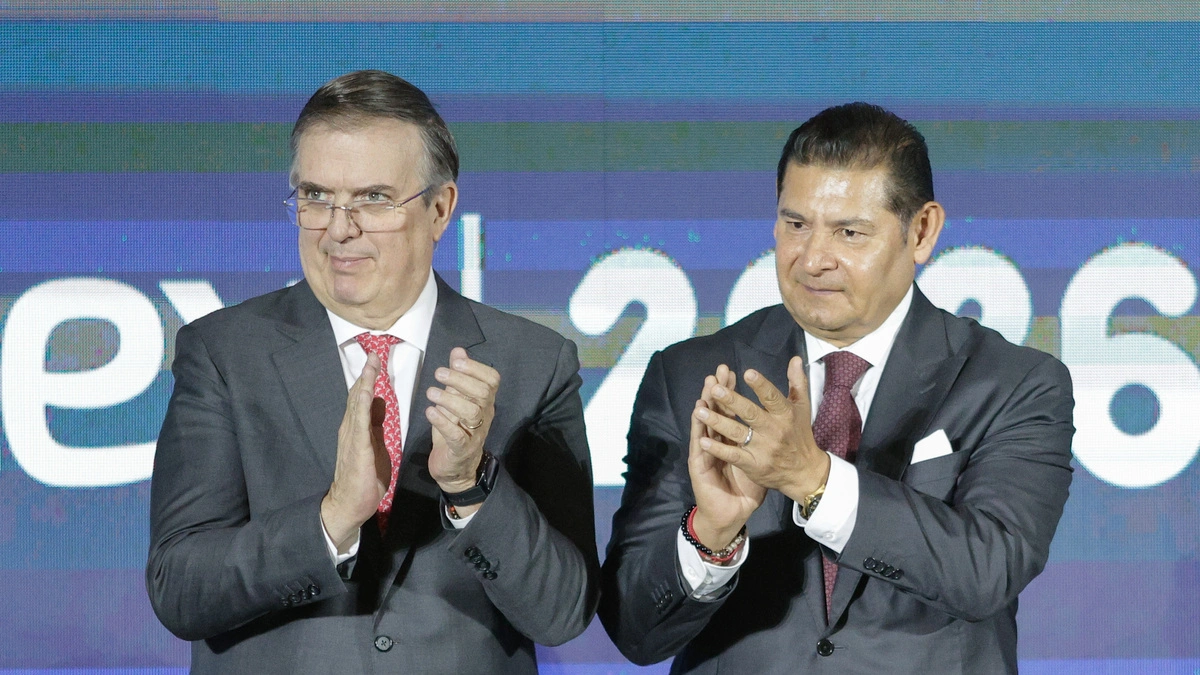 Llegará inversión fuerte de la industria farmacéutica a Puebla: Ebrard 