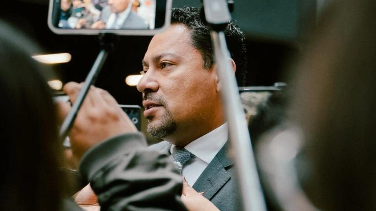 Andrés Villegas promueve la nueva Ley contra el Feminicidio en Puebla