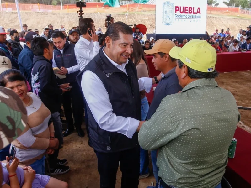 Cambio de formato de "las mañaneras" de Armenta privilegia cercanía y diálogo directo