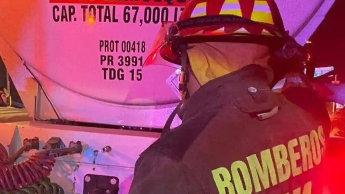 Operador muere prensado en el Periférico Ecológico, a la altura del C5.