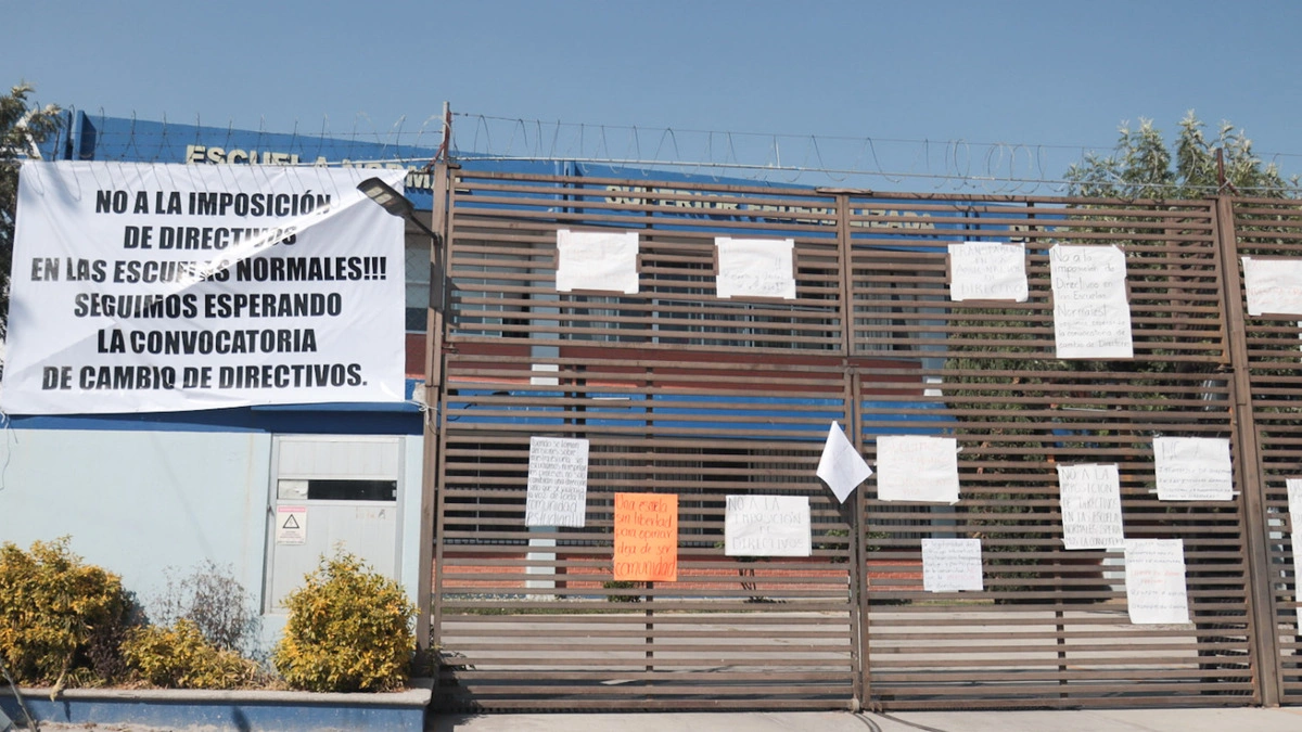 Escuelas normales de Puebla se van a paro; acusan imposición de directivos   