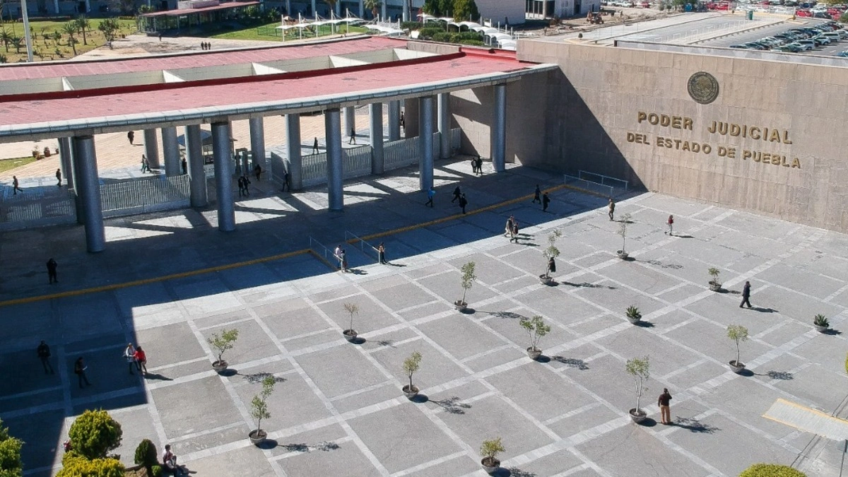 Armenta envía paquete de iniciativas para la elección del Poder Judicial en Puebla