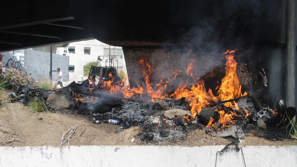 Sin servicio de recolección de basura seis municipios de Puebla; optan por quemar o enterrar residuos