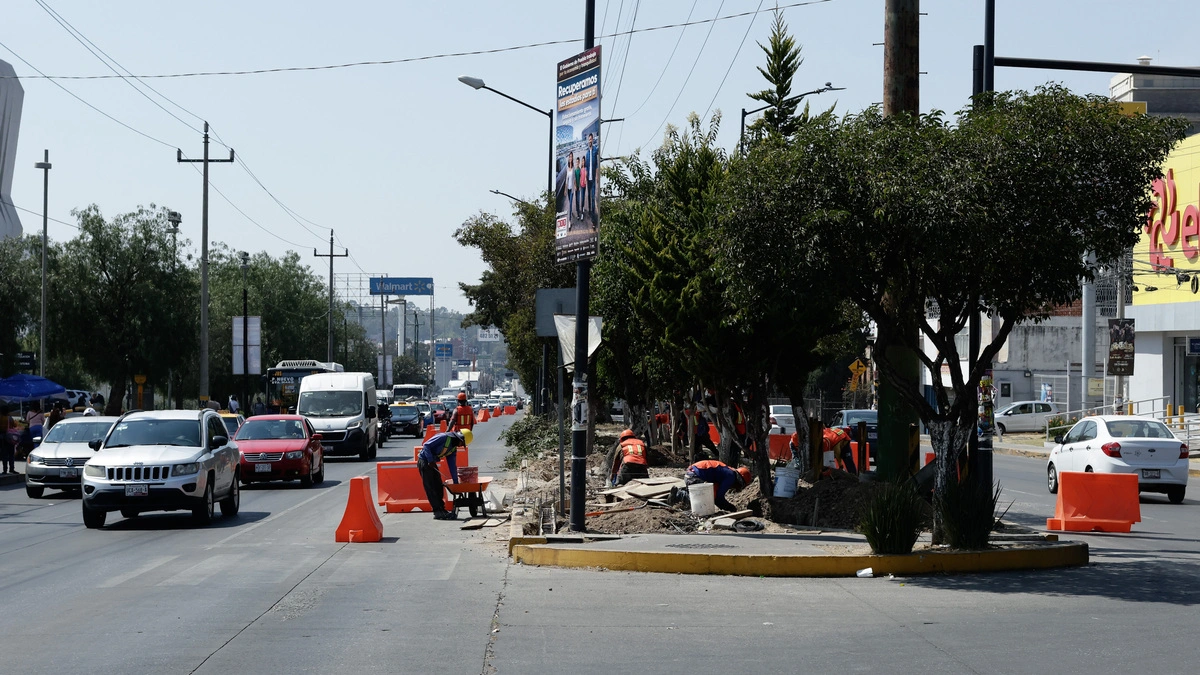 Gobierno de Puebla propondrá a vecinos cerrar tres retornos de la Calzada Zaragoza