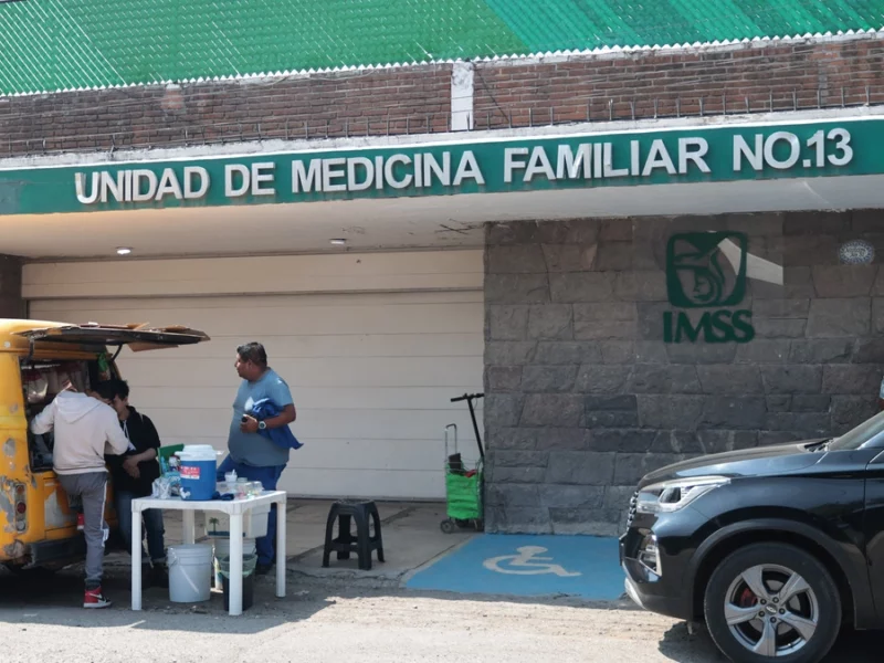 Ahora roban medicamento de la clínica 13 del IMSS