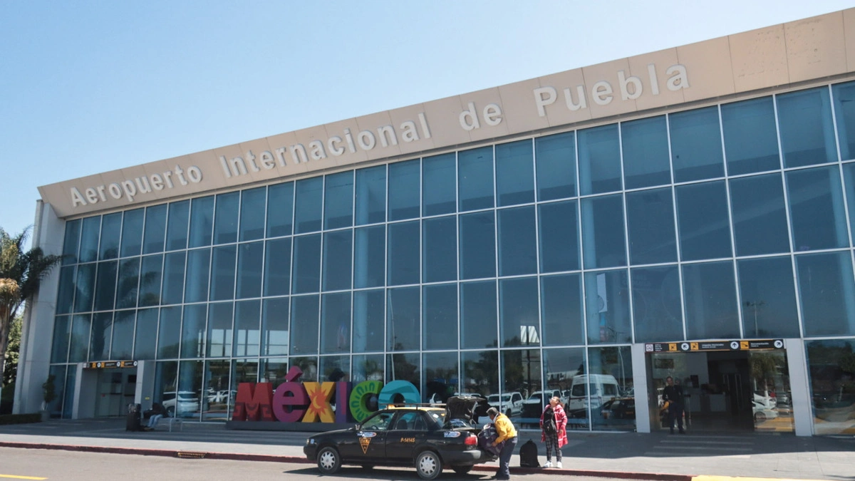 Empresarios proyectan central camionera y hoteles para Aeropuerto de Puebla
