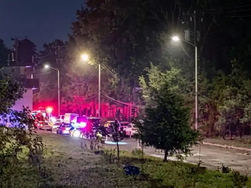 Balean a hombre frente a su novia en Bosques del Pilar.