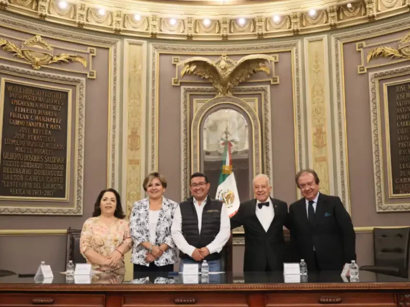 Reconoce Congreso del Estado a Fernando García Limón, fundador del Club y Museo del Automóvil