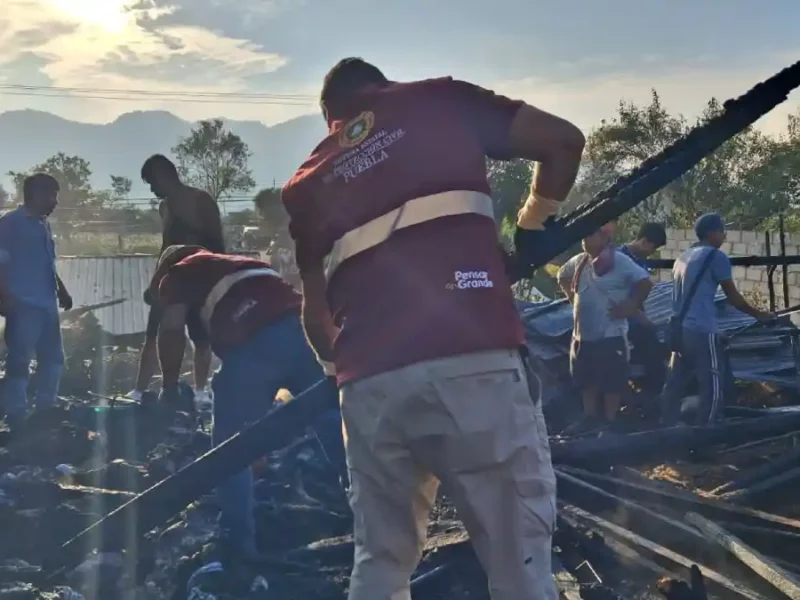 Explosión de pirotecnia en Xaltepuxtla deja tres heridos.