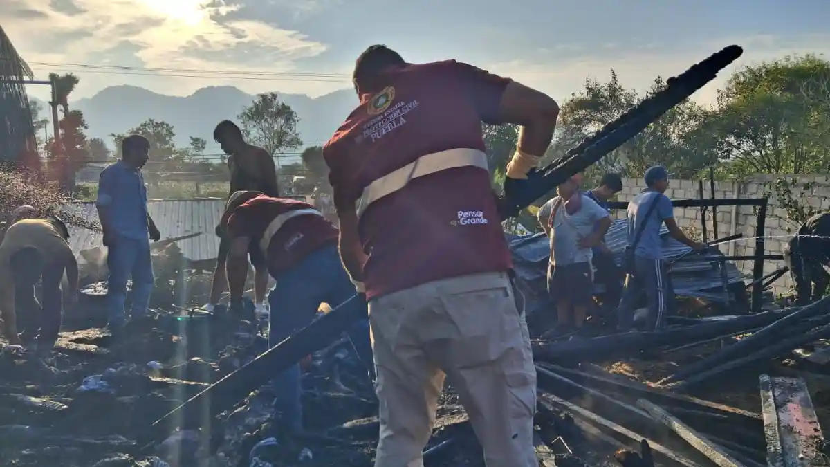 Explosión de pirotecnia en Xaltepuxtla deja tres heridos.