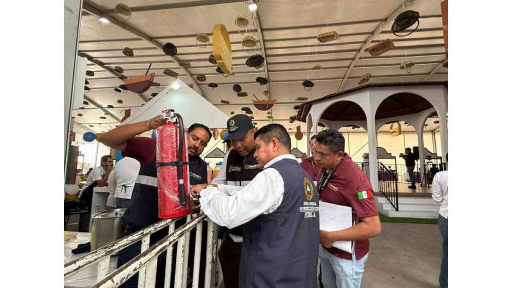 Mantiene Protección Civil acciones preventivas en la Feria de Puebla 2026.