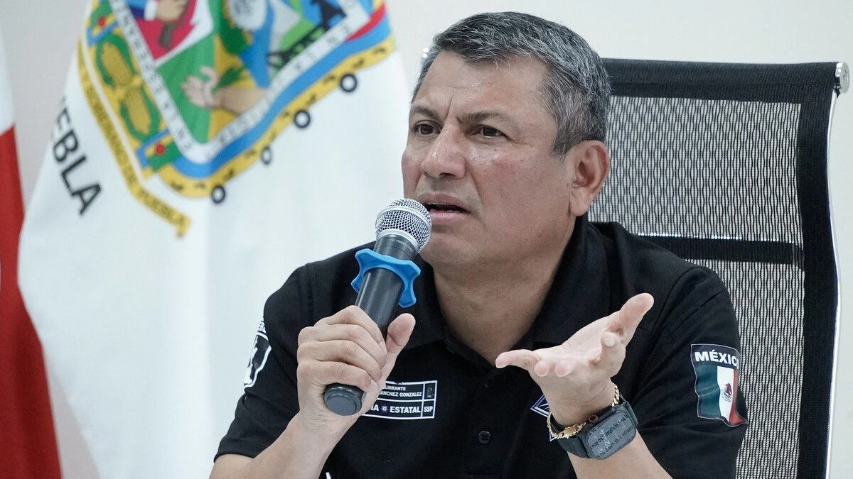 Balas perdidas en la Atlixcáyotl podrían provenir de edificios: vicealmirante