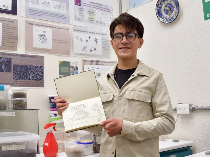 Estudiante gana medalla de bronce en Infomatrix Puebla 2026