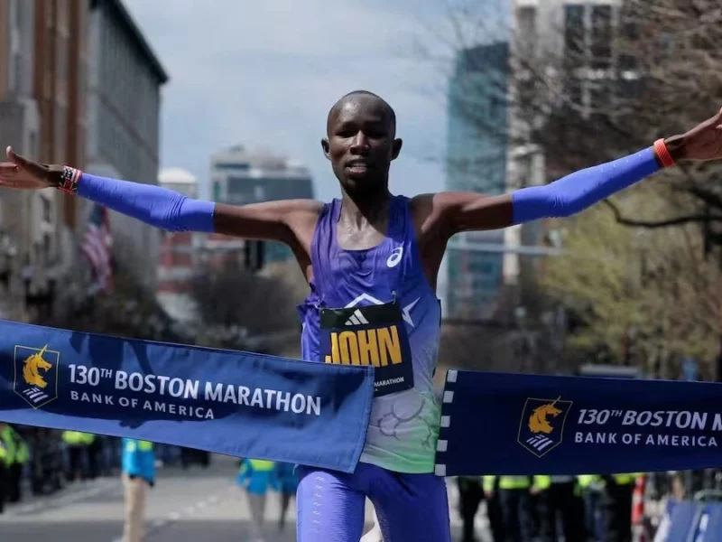 John Korir gana por segunda vez consecutiva el maratón de Boston 2026