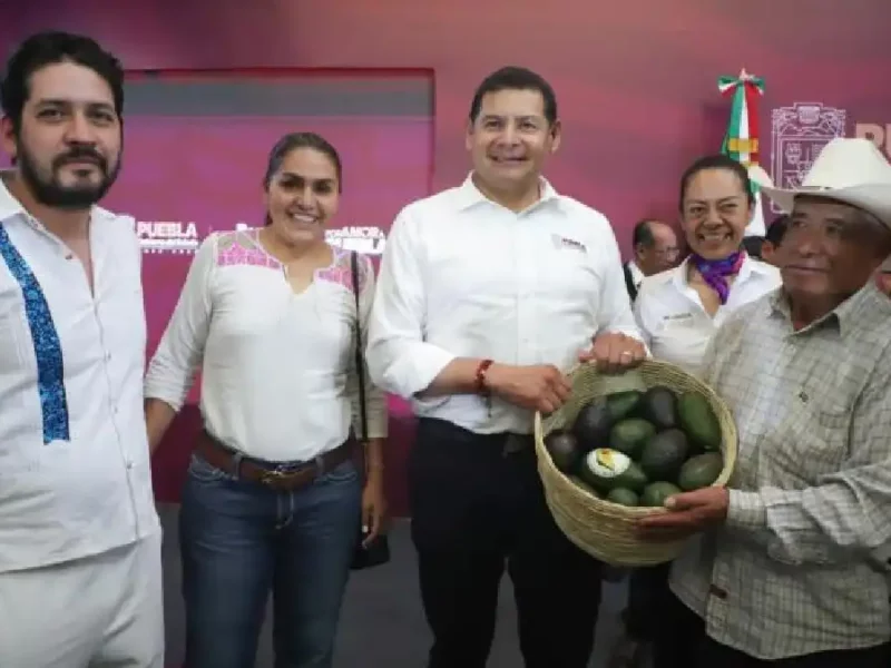 Gobierno Estatal atiende integralmente Microrregión 21 Atlixco con infraestructura para generar riqueza comunitaria