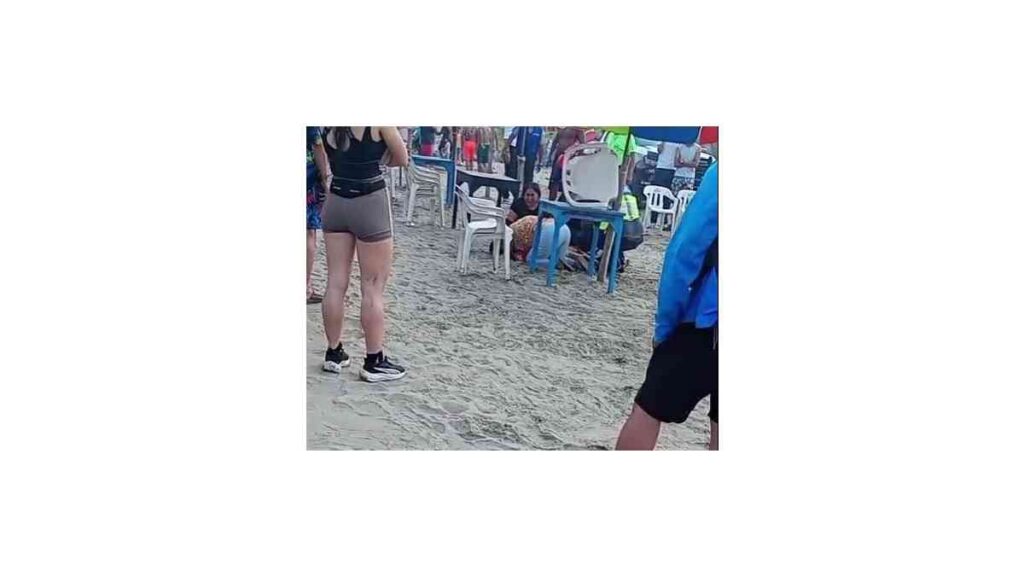 Niña originaria de Tehuacán muere ahogada al ingresar al mar en Playa Mocambo.