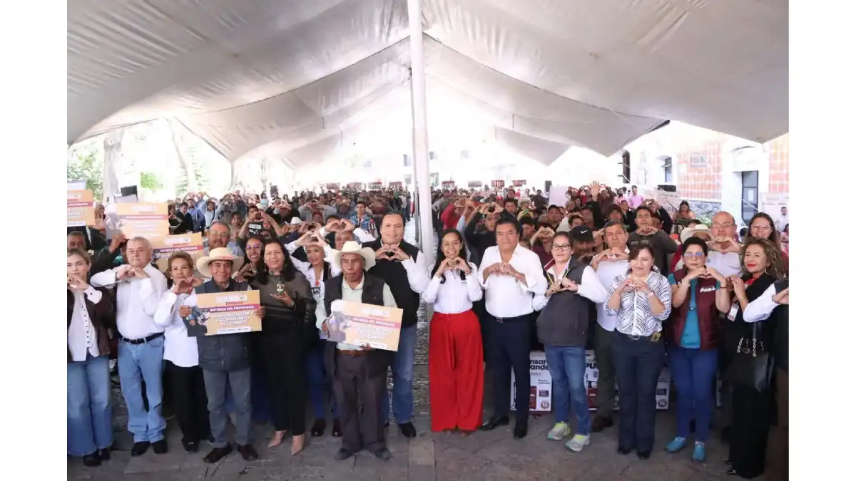 Atlixco recibe la jornada "Por amor a Puebla"; Ariadna Ayala destaca atención directa a la población
