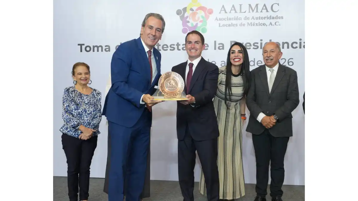 Asiste Pepe Chedraui a la Toma de Protesta de la Presidencia de AALMAC