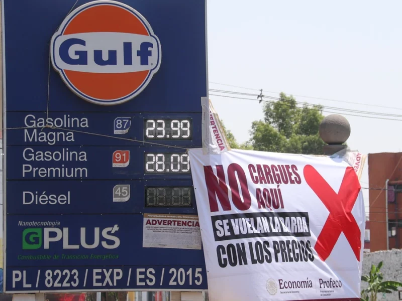 “No cargues aquí”: Profeco exhibe a gasolineras abusivas de Puebla 
