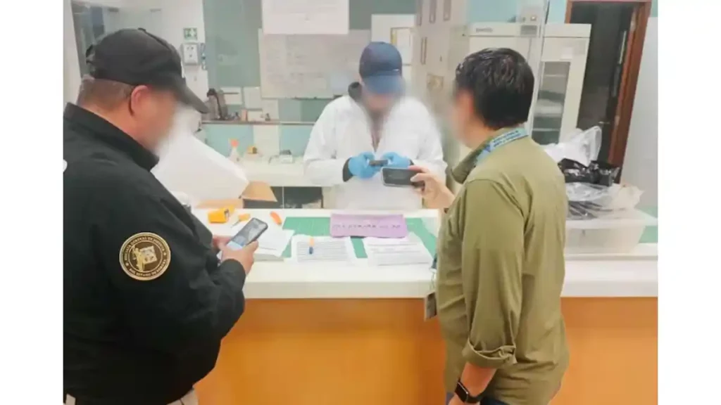 Autoridades realizan pruebas técnicas y de laboratorio para determinar que fue lo que causó la muerte de las personas que se aplicaron un suero vitaminado.